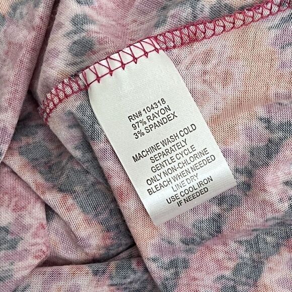 New Directions Maxi Skirt Size M Pull On Pink Multicolor Chevron Print READ - Picture 10 of 11